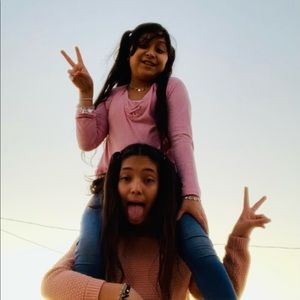 Meet your Posher, Amberly camila